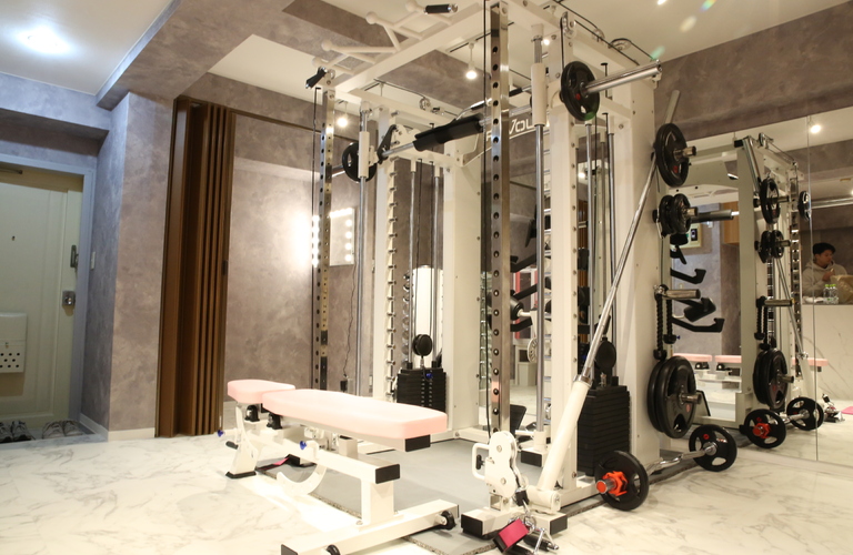 美しい姿勢を手に入れるためなら｜立川市パーソナルジムV.I.P GYM